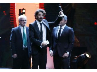 Geceye ’Sarmaşık’ damga vurdu