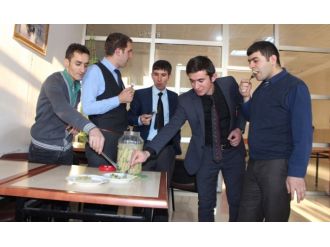 Hakim önerdi, adliye çalışanları yaptı