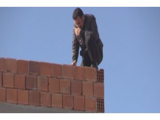 Eşi ve çocukları terk edince...