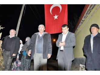 Ateş düştüğü yeri yaktı