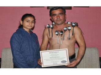 Vücudundaki bioenerjiyle eşini migrenden kurtardı