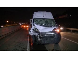 Körfez’de 3 araç birbirine girdi