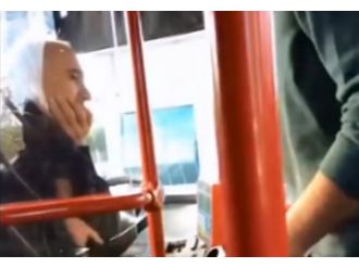 Yolculardan tempo isteyen şoför