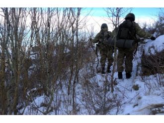 Eksi 18 derecede terörist avı