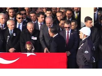 Şehit polise son yolculuğuna uğurlanıyor