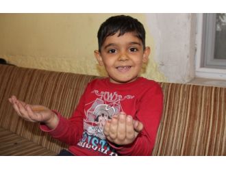 ’Zengin amcalar evimizi yaptırsın, babama sürpriz olur’