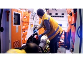 Oğlunu döven kişiyi öldürüp intihar etti