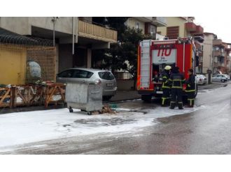 Çöp konteynerinde kimyasal alarmı!