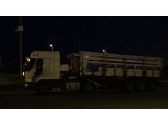 Dikkatsiz sürücü TEM otoyolunu kilitledi