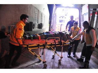 Askeri araç kaza yaptı: 4 yaralı