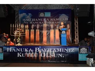 Yahudilerin Hanuka Bayramı ilk kez kamusal alanda kutlandı