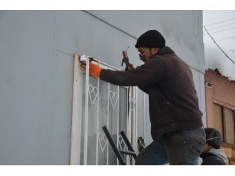 Hastaların kayıtlı olduğu bilgisayarları çaldılar