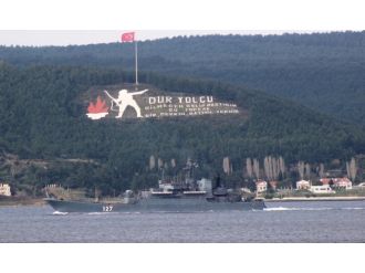 Rus savaş gemisi Boğaz’dan geçti