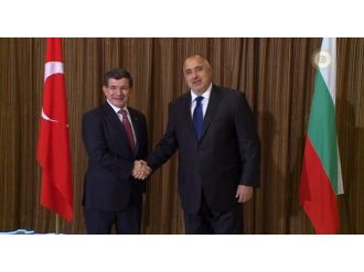 Davutoğlu Bulgar mevkidaşıyla görüştü