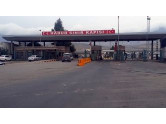 Habur’da giriş ve çıkışlar kapatıldı