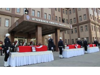 Şehit polisler memleketlerine uğurlandı