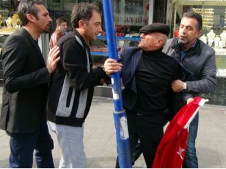 HDP’nin eylemine bayraklı tepki