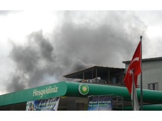 Bayrampaşa’da benzin istasyonu yanında yangın