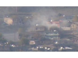 Teröristlerin roketi eve isabet etti