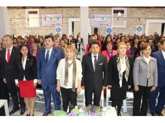 Kadın muhtarlar İzmir’de buluştu