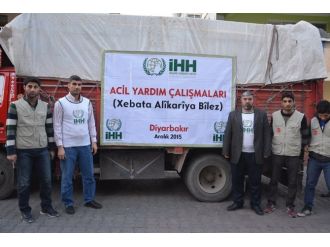 İHH Sur’da yardım dağıttı
