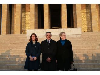 Aday olmadığı seçimde oy aldı