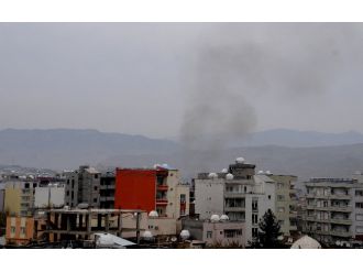 Çatışmalar şiddetlendi hastaneye roket atar isabet etti