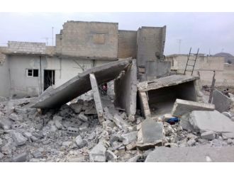 Ruslar sivil yerleşim yerlerini vurmaya devam ediyor