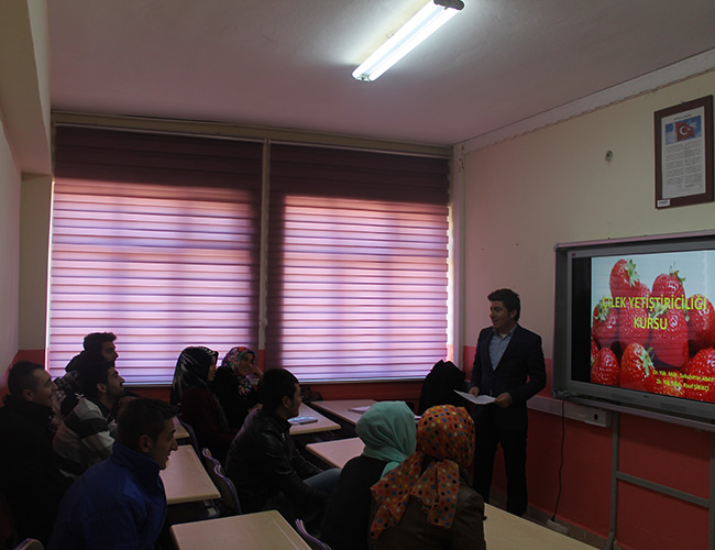 Çilek Kursu Başladı