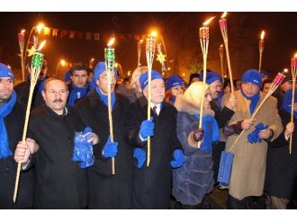 ’Winterfest’ yürüyüşü renkli görüntülere sahne oldu