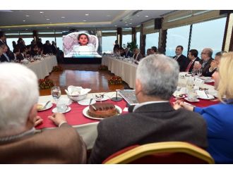 Bakan Yıldırım’a torunlarından sürpriz