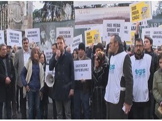 Aileleri, tutuklu gazetecilerin serbest bırakılmasını istedi