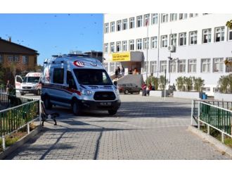 8 öğrenci yemekten zehirlendi