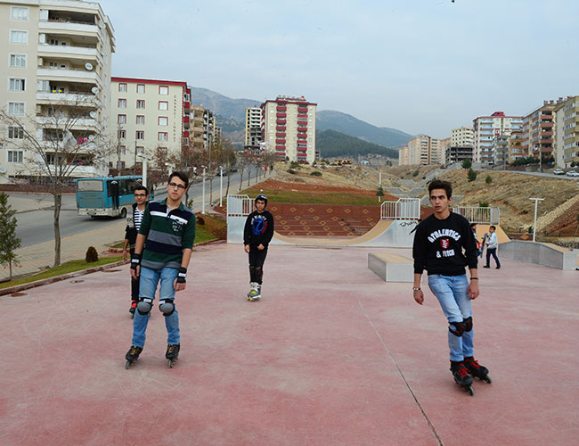 Skate Parklar Gençlerin Hizmetine Sunuldu