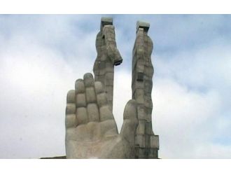 Mahkeme ’ucube’ davasını reddetti