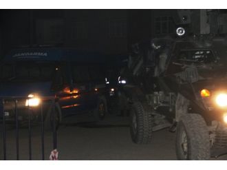 Şafak operasyonunda 5 tutuklama