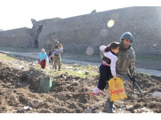 Vatandaşın imdadına Mehmetçik yetişti