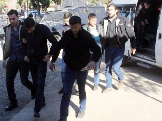 Terör, çocukları kullanmaya devam ediyor