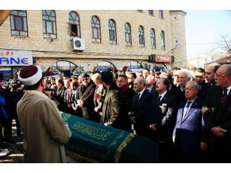 Yeraltı dünyasında kalabalık uğurlama