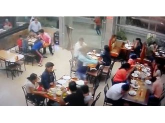 Restoranda dehşet: Kurşun yağdırdı !