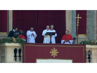 Papa’da Noel konuşması