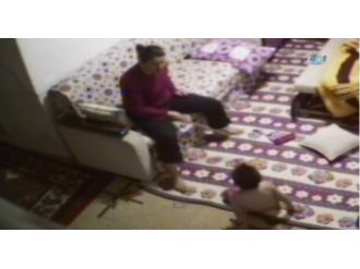 İşkenceci anne hastaneye kaldırıldı!