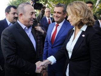 Bakan Ruslarla temasta