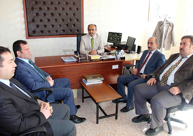 Yahya Kemal, Sporla Buluşuyor