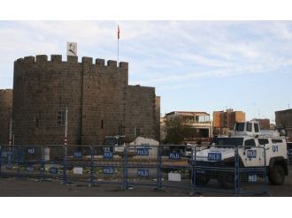 Sur’da çatışmalar sürüyor: 3 yaralı