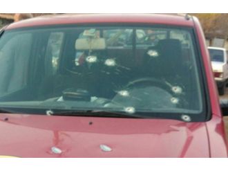 Yangına müdahaleye giden ekiplere ateş açıldı