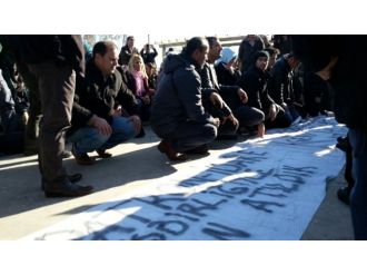 Anadolu Adliyesi’nde oturma eylemi