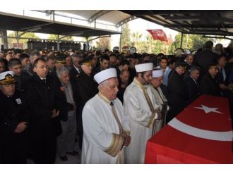 İzmir şehidini uğurladı