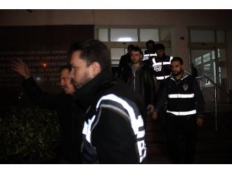 Paralel yapı operasyonunda 5 tutuklama
