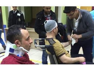 İşçileri taşıyan minibüs devrildi: 12 yaralı